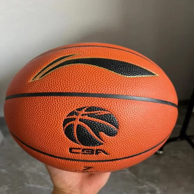 足球杯赛第2组焦点对决：阵容视角深度解析
